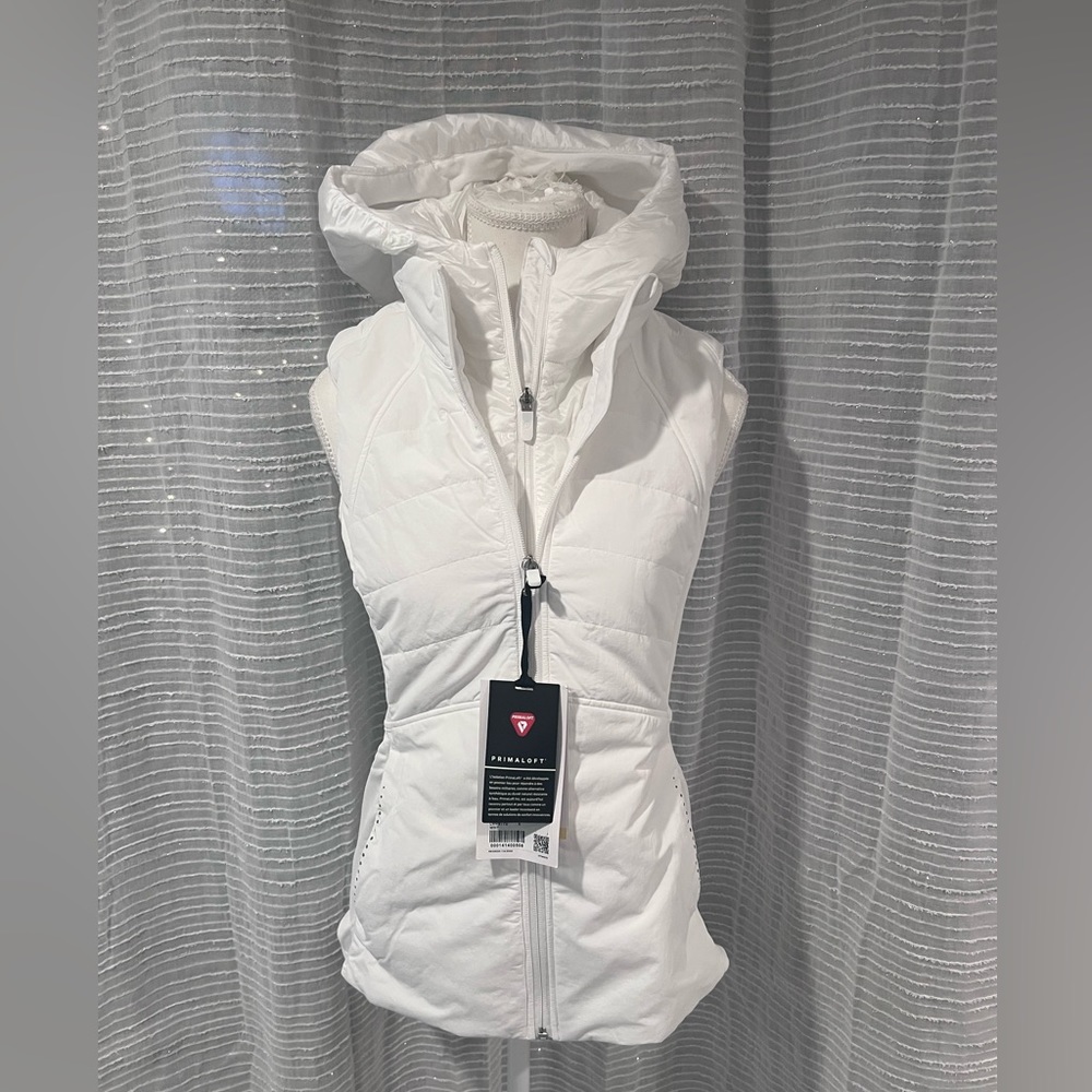 🆕 NWT Lululemon Another Mile Vest, White